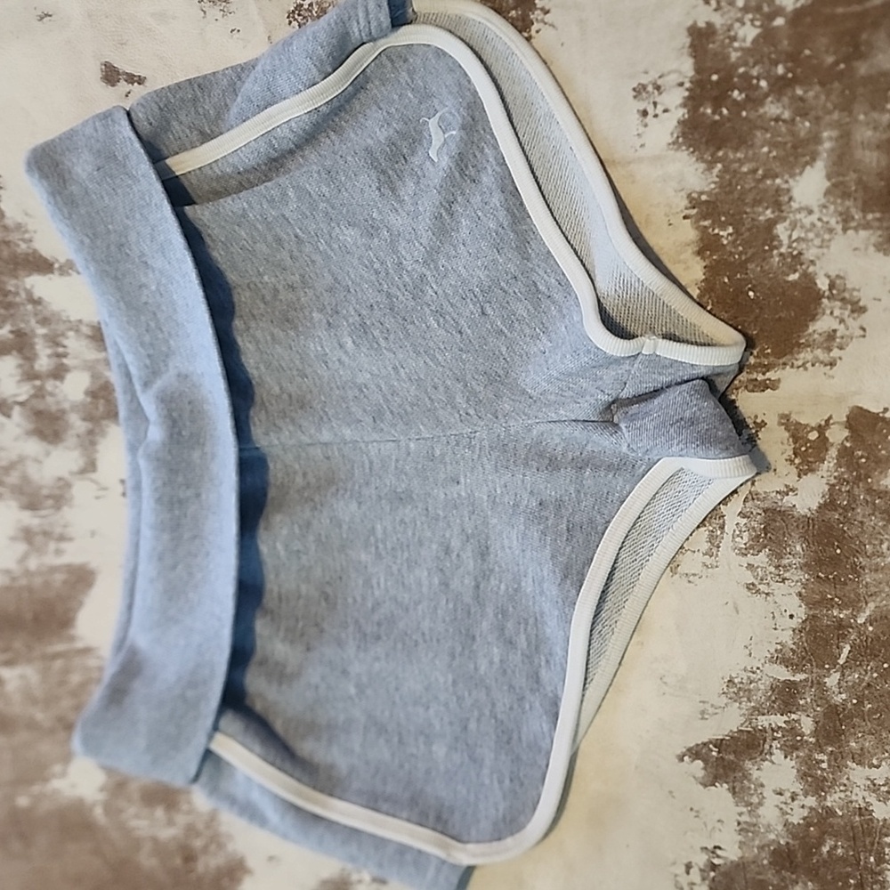PINK Victoria's Secret Gray Athletic Shorts. Size: S - Picture 3 of 8